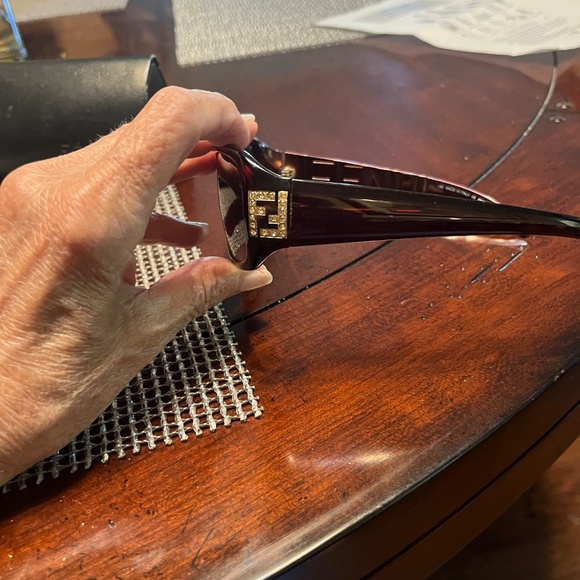 Fendi Brown Sunglasses with Swarovski crystal Fendi logo on temple Made in Italy main image 6